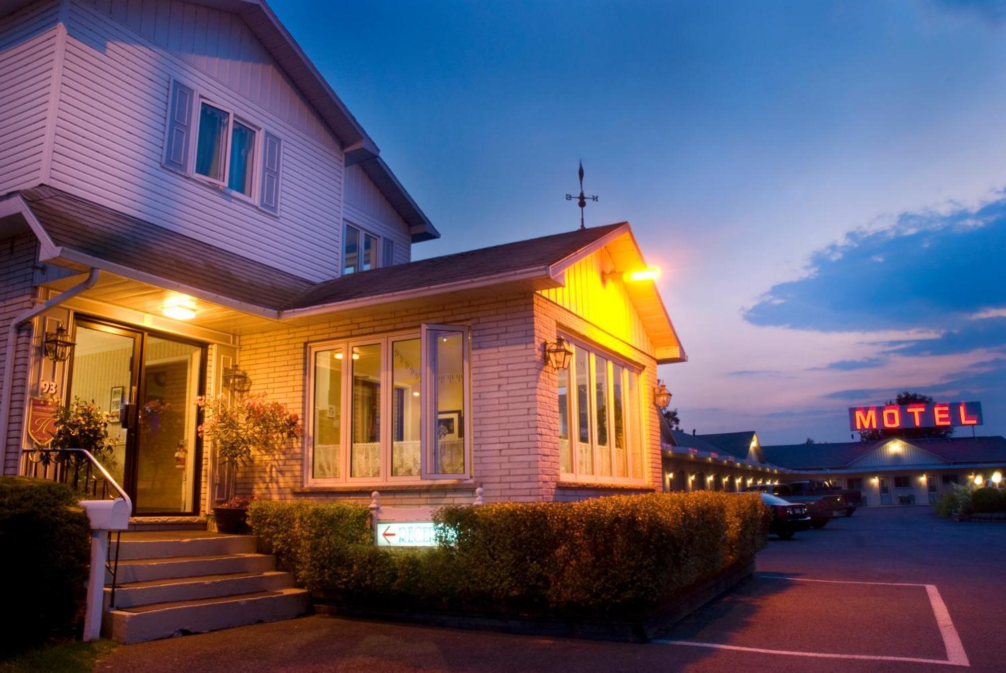 Motel Belle Riviere Saint-Jean-sur-Richelieu Kültér fotó