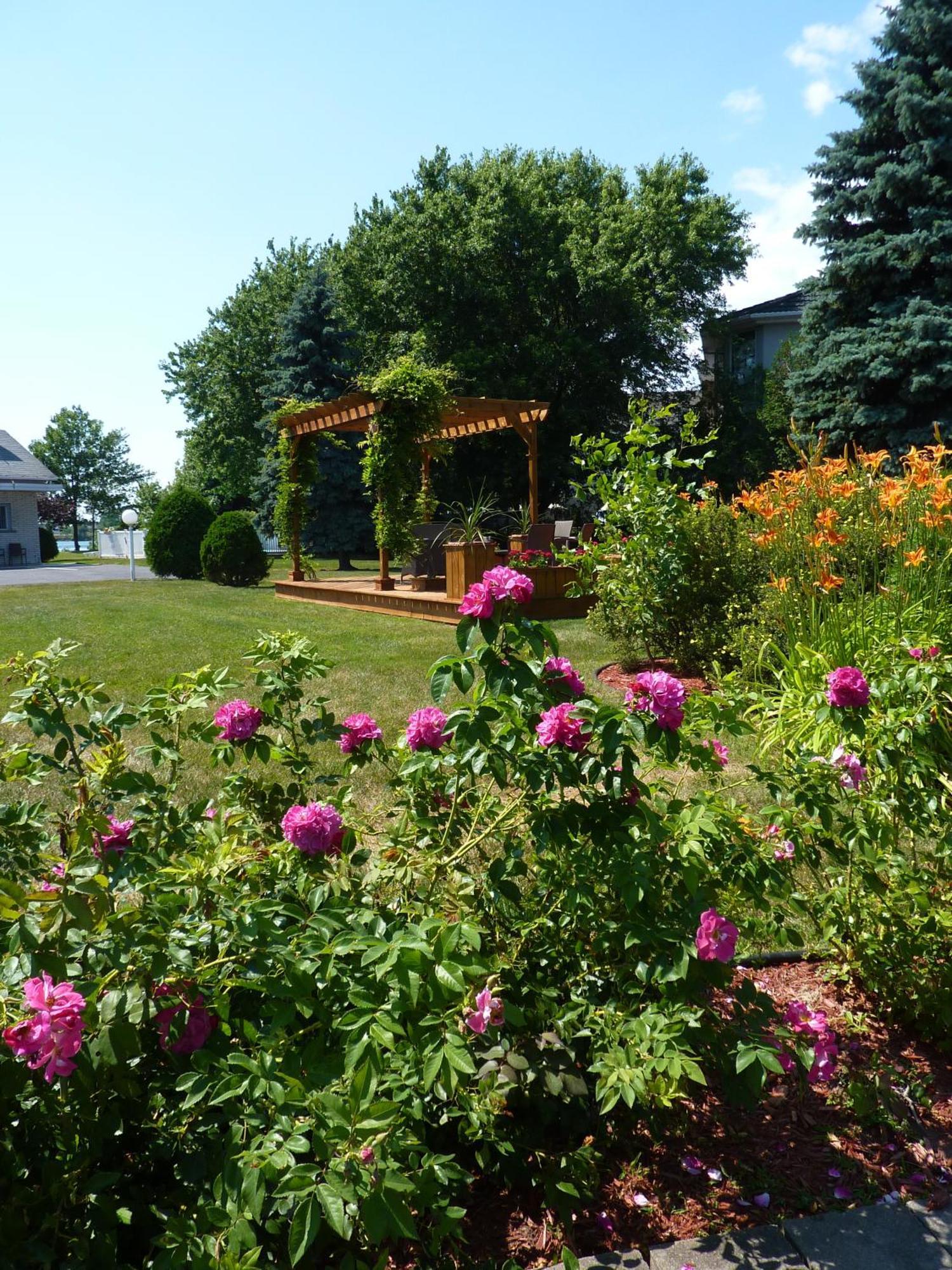 Motel Belle Riviere Saint-Jean-sur-Richelieu Kültér fotó
