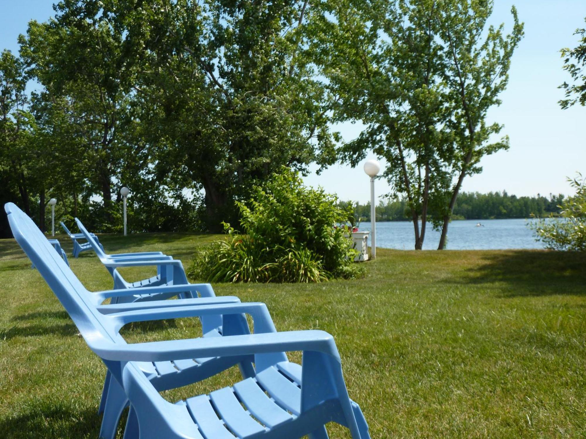 Motel Belle Riviere Saint-Jean-sur-Richelieu Kültér fotó