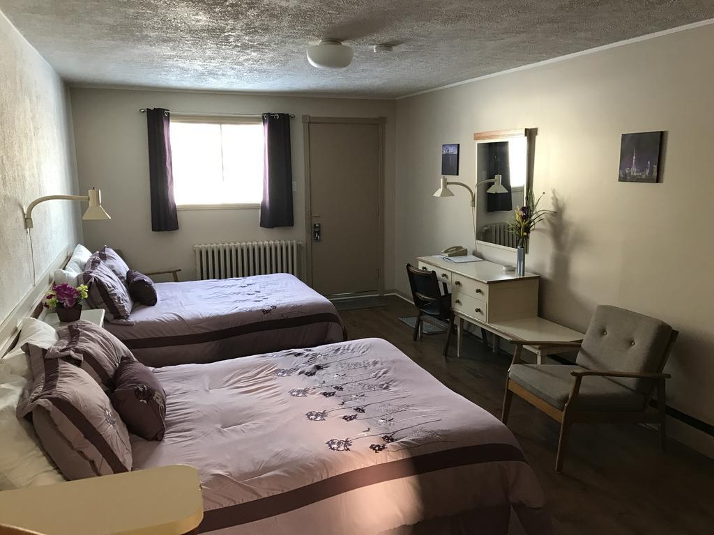 Motel Belle Riviere Saint-Jean-sur-Richelieu Kültér fotó
