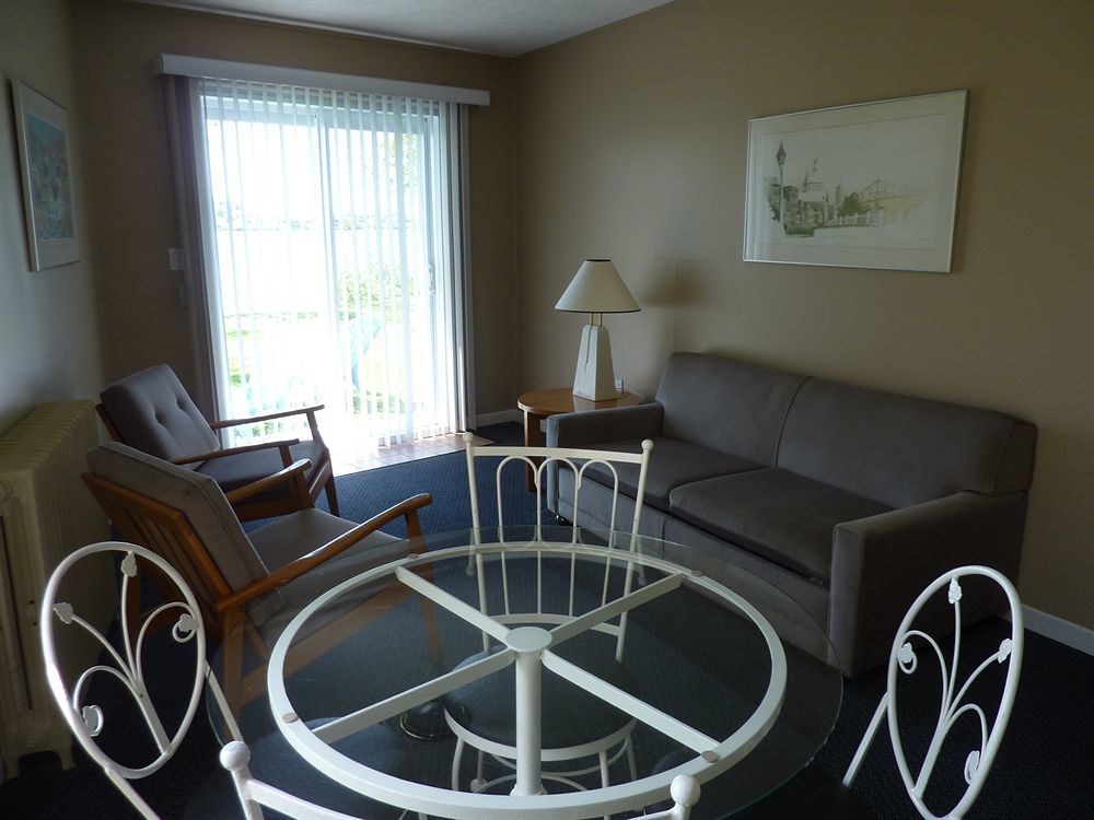 Motel Belle Riviere Saint-Jean-sur-Richelieu Kültér fotó