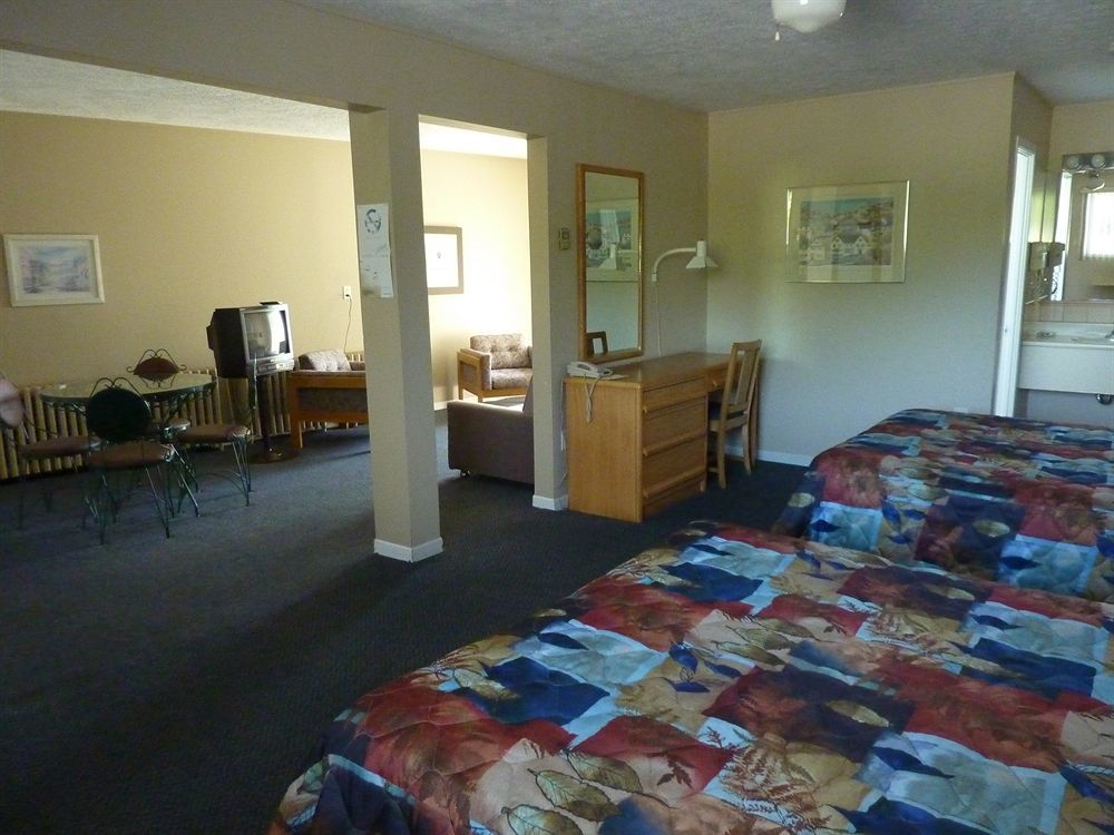 Motel Belle Riviere Saint-Jean-sur-Richelieu Kültér fotó