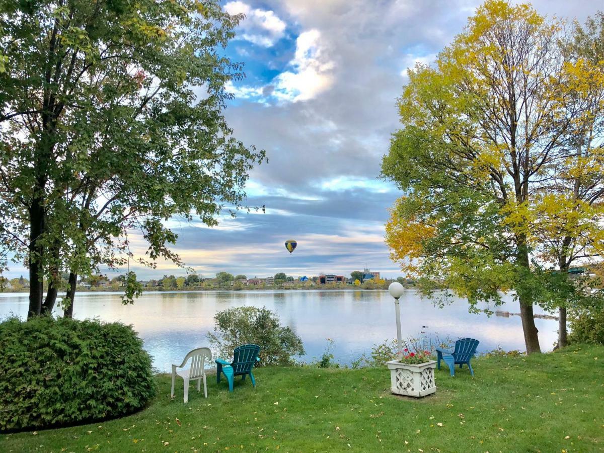 Motel Belle Riviere Saint-Jean-sur-Richelieu Kültér fotó