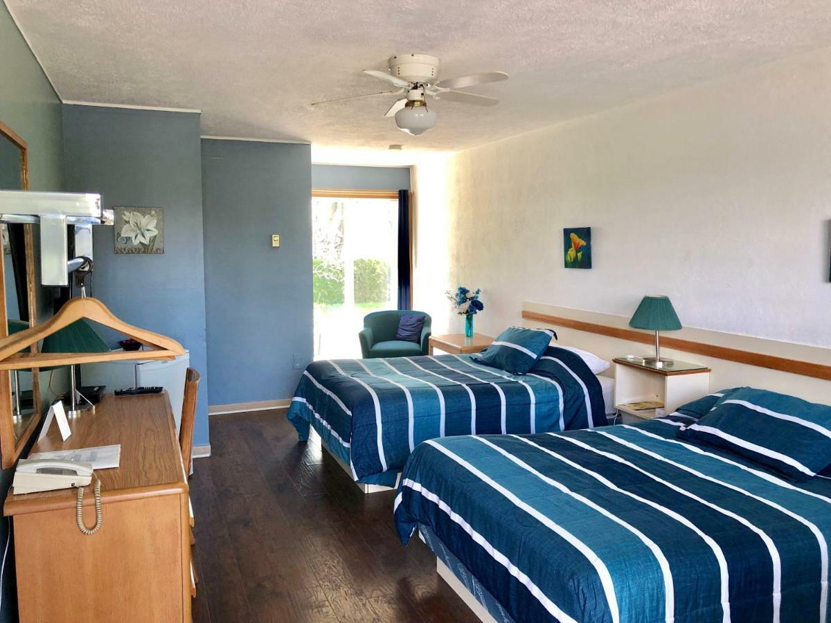 Motel Belle Riviere Saint-Jean-sur-Richelieu Kültér fotó